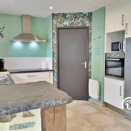 Holiday home La Rose Tremiere, 6 Personnes *