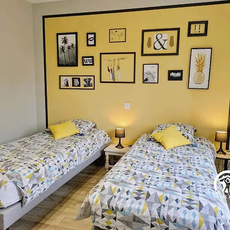 La Rose Tremiere, 6 Personnes Holiday home