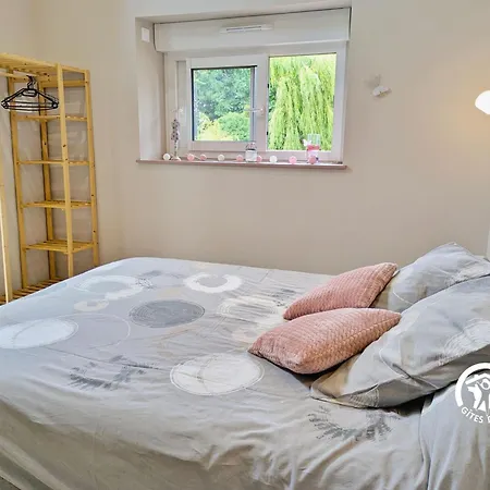 La Rose Tremiere, 6 Personnes Cosse-le-Vivien