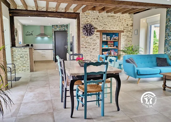 La Rose Tremiere, 6 Personnes